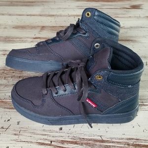 NWT Boys Levis High Tops Size 2.5